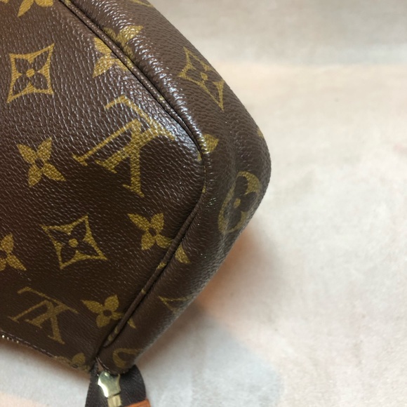SOLD ON M! Auth Louis Vuitton Pochette! - Picture 2 of 6